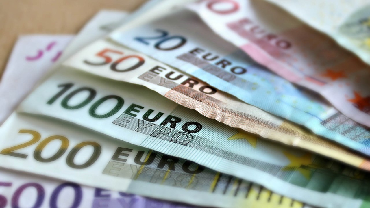 Euro banknotes